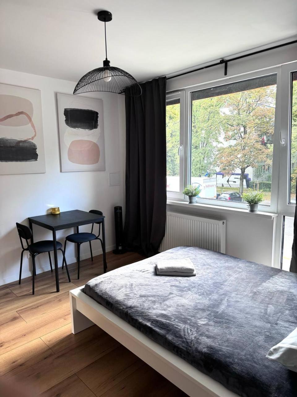 Quiet Apartment Near The Park, Metro, Centre, Wi-Fi - By Hik Apartments Warszawa Zewnętrze zdjęcie